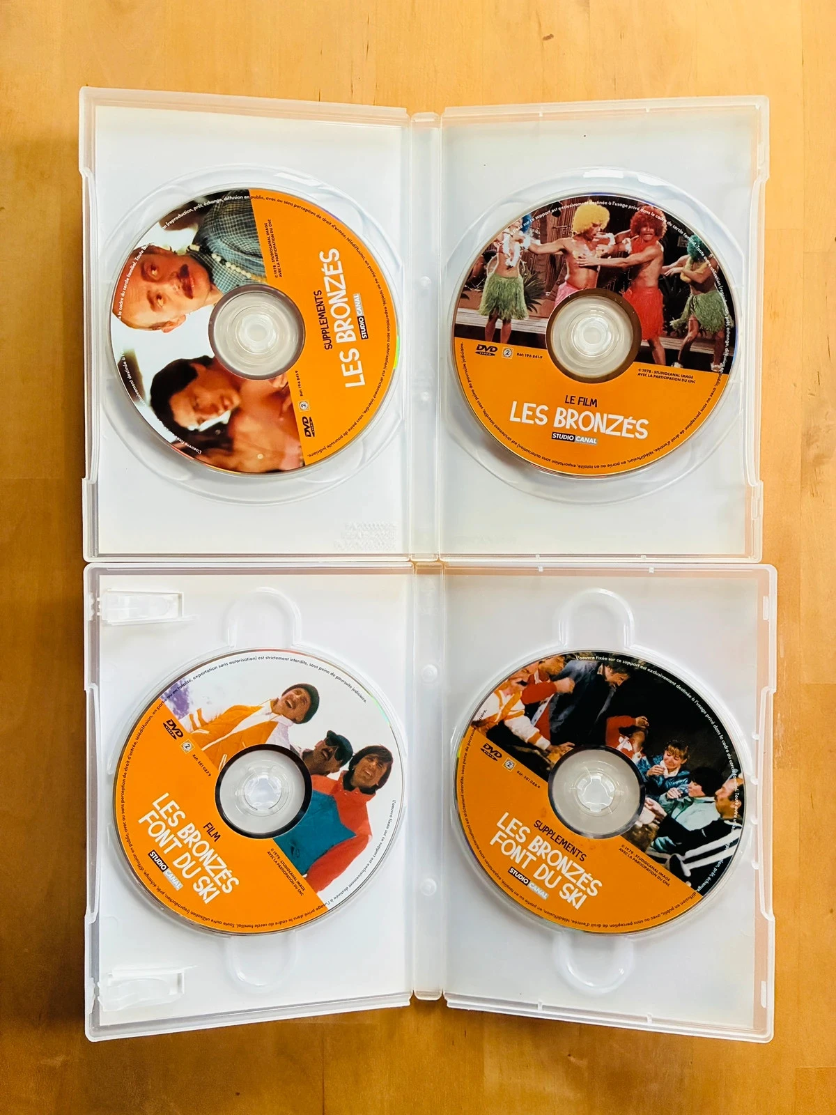 Set van 2 cultuur DVD's: Les Bronzés en Les Bronzés font du ski collectors edities. – photo 2